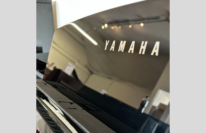 Yamaha Clavinova CSP170 Polished Ebony Digital Piano, Used As New - All Inclusive Premium Package - Image 6